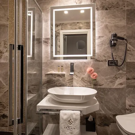 La Place Hotel 4*