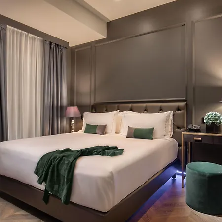 La Place Hotel